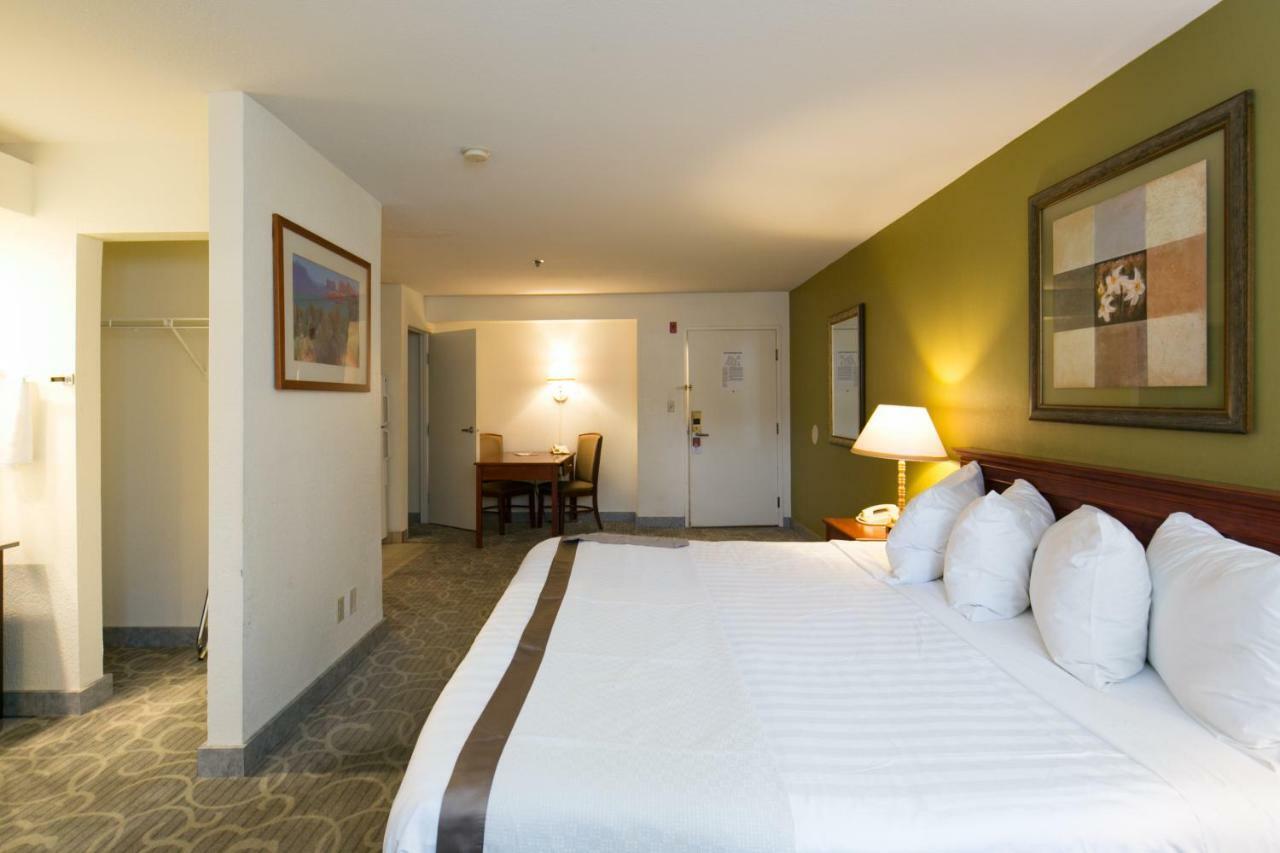 Hawthorn Suites Sacramento Exterior photo